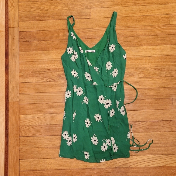 REFORMATION ANCHORAGE GREEN DAZED FLORAL WRAP MINI DRESS - Picture 4 of 7